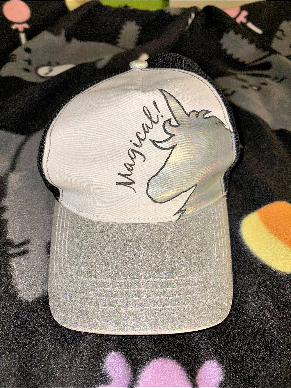 Claire’s Graphic Trucker Unicorn Hat in Black & Silver Iridescent Glitter